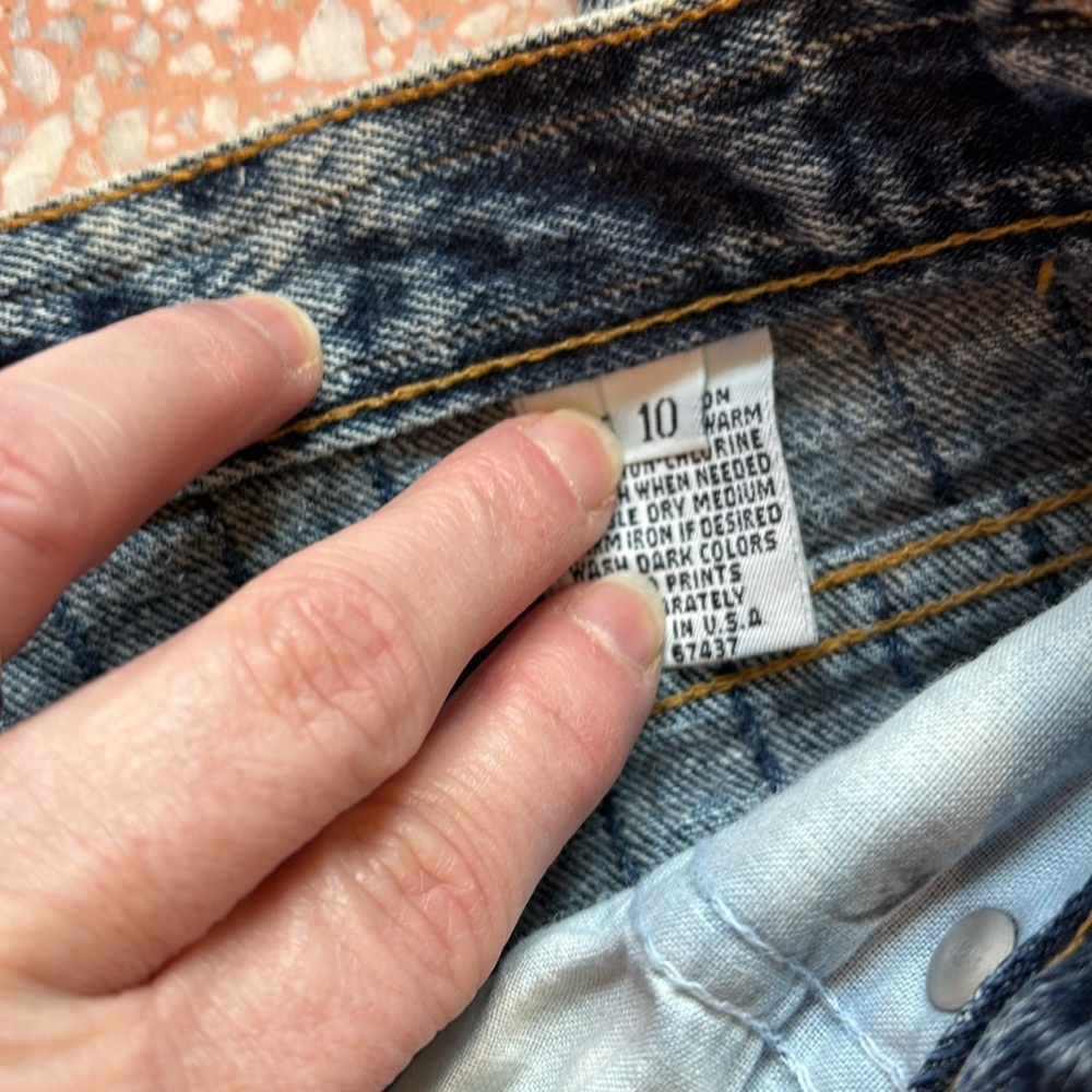 Vintage 1980’s Sasson Acid/Stone Washed High Waisted Pinstriped Jeans - Picture 7 of 16